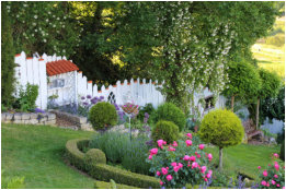 Gartentraum Solms, Hanggarten mit Buchshecken